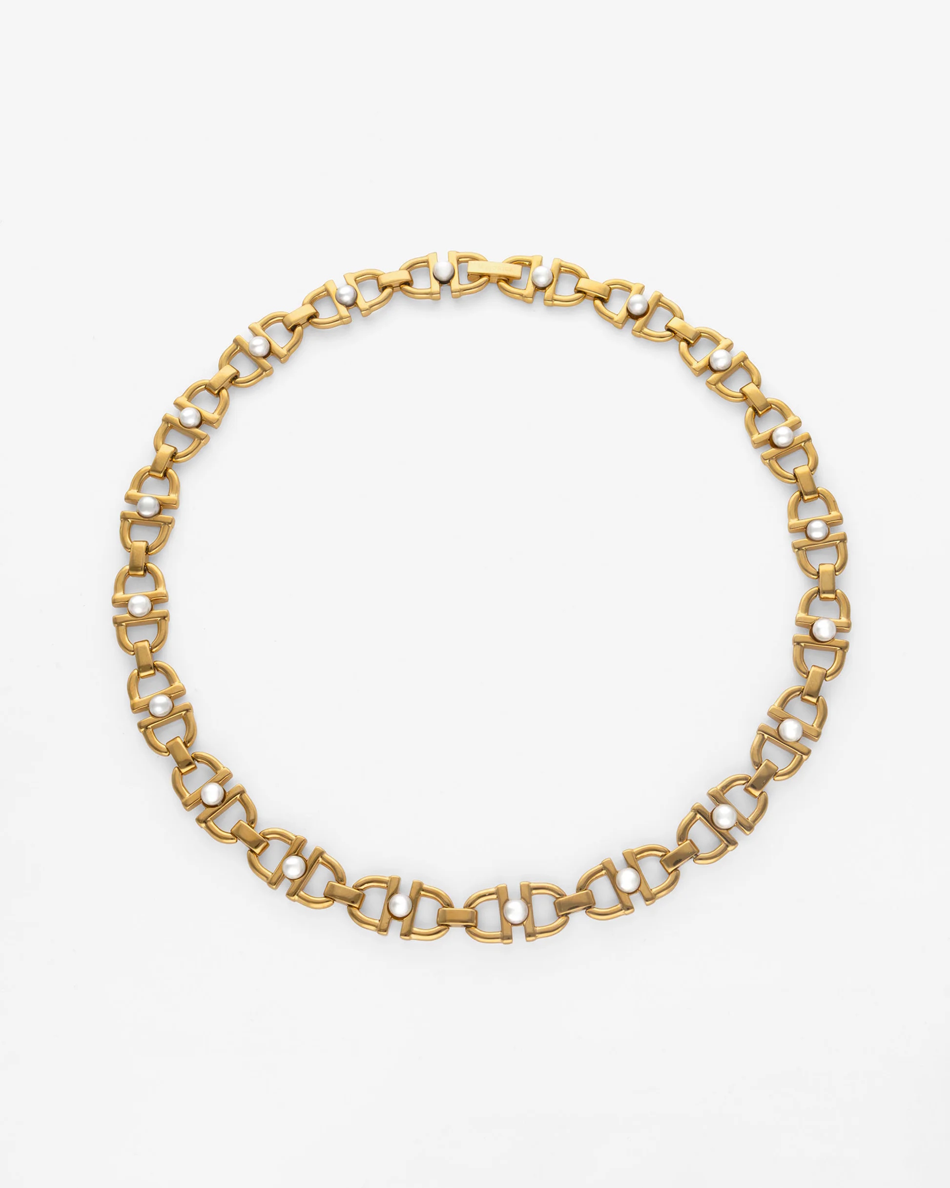 Collar de Majorica (195 euros)