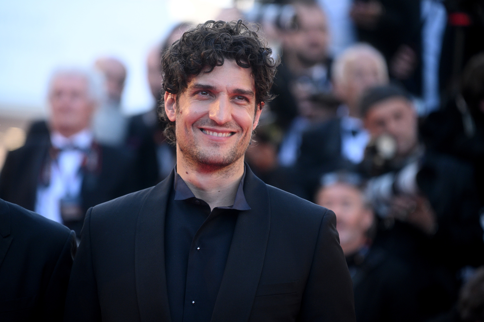 Louis Garrel (42 años), actor: "He vuelto a descubrir París a través de la mirada de Angelina Jolie"