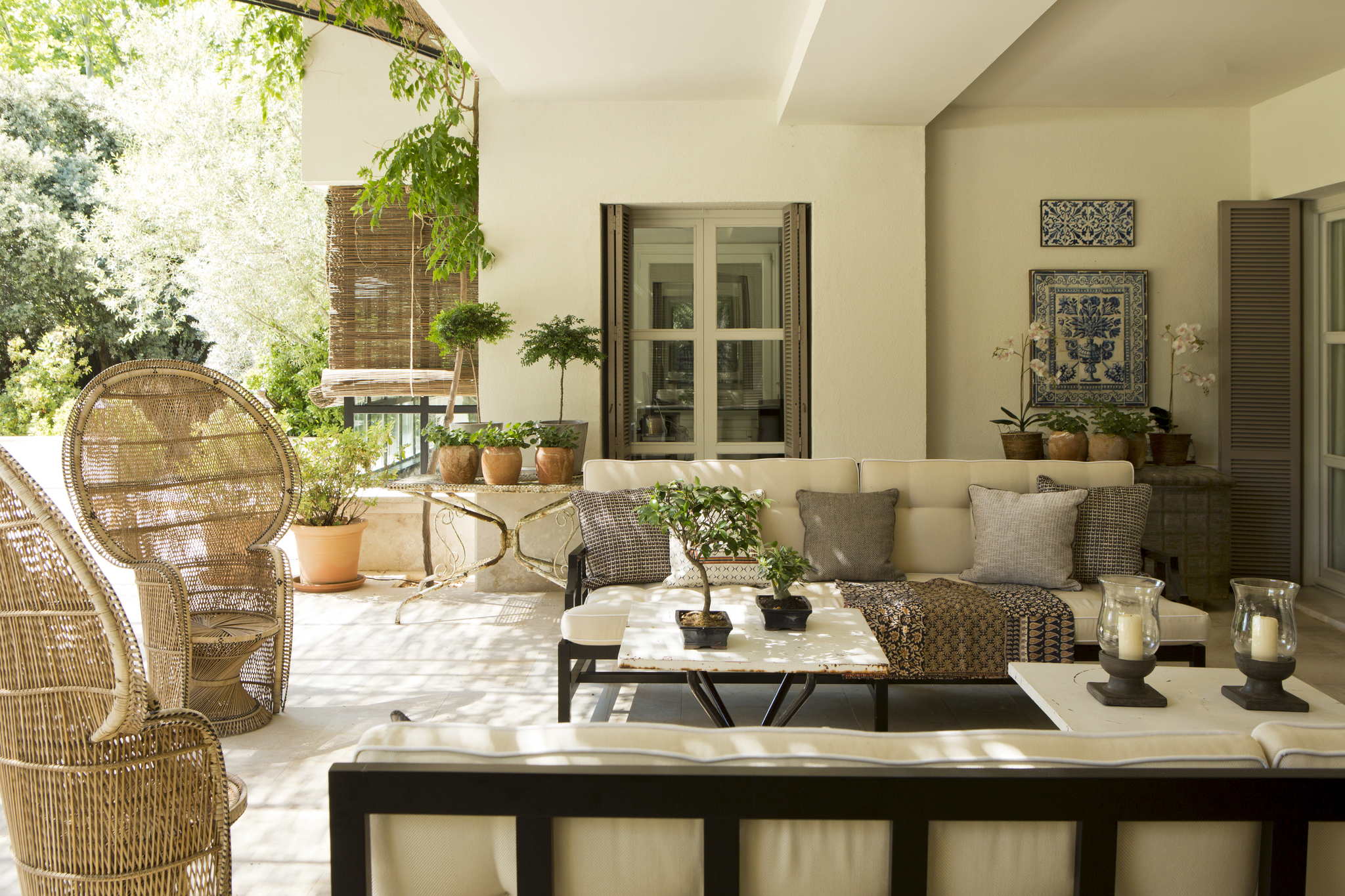5 ideas para poner tu casa en modo verano: de cómo potenciar la luz a los textiles y materiales que mejor te acompañan esta estación