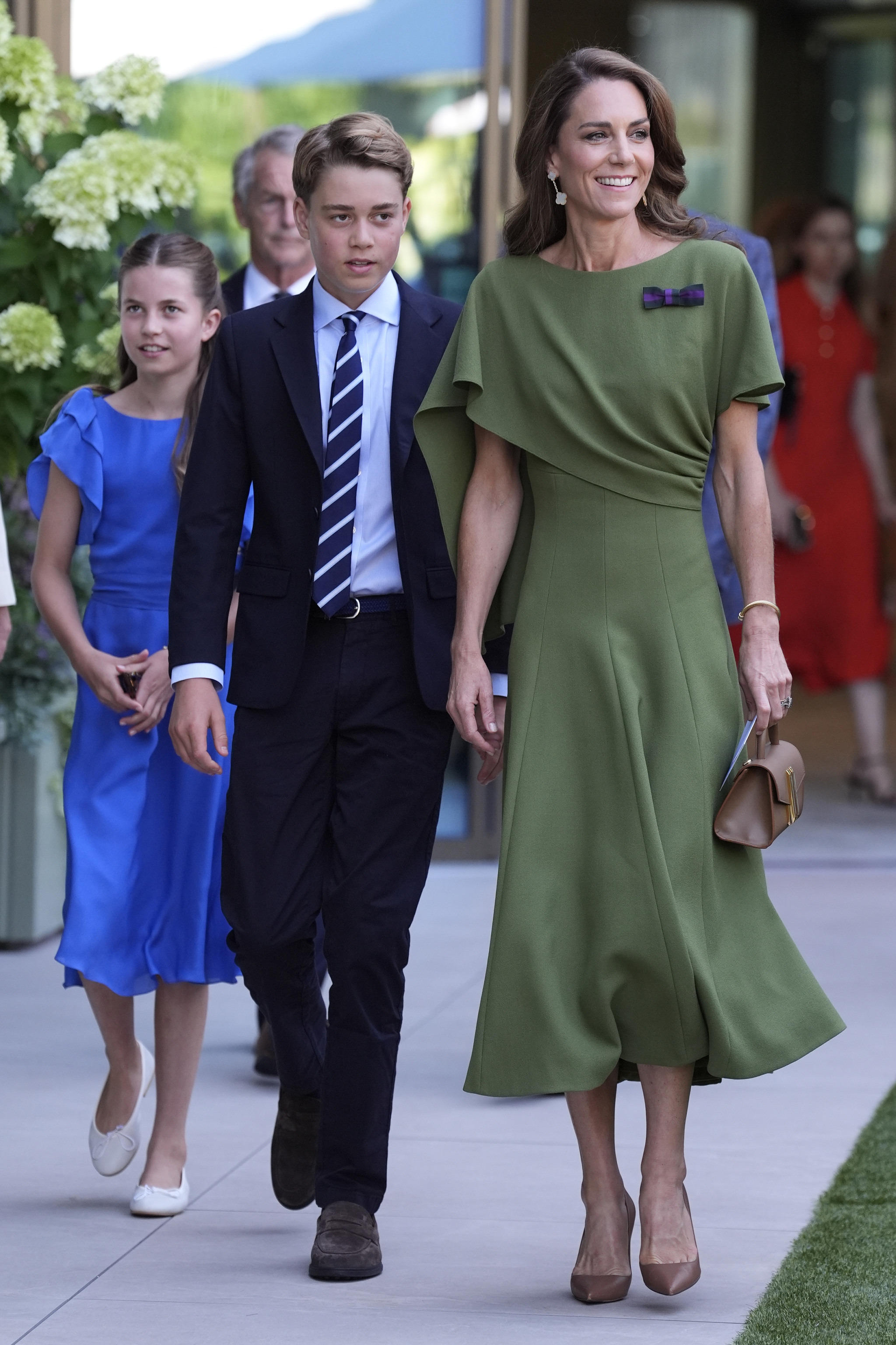 Kate Middleton acapara todas las miradas en la final masculina de Wimbledon 2026 con un elegante vestido verde caza con efecto capa
