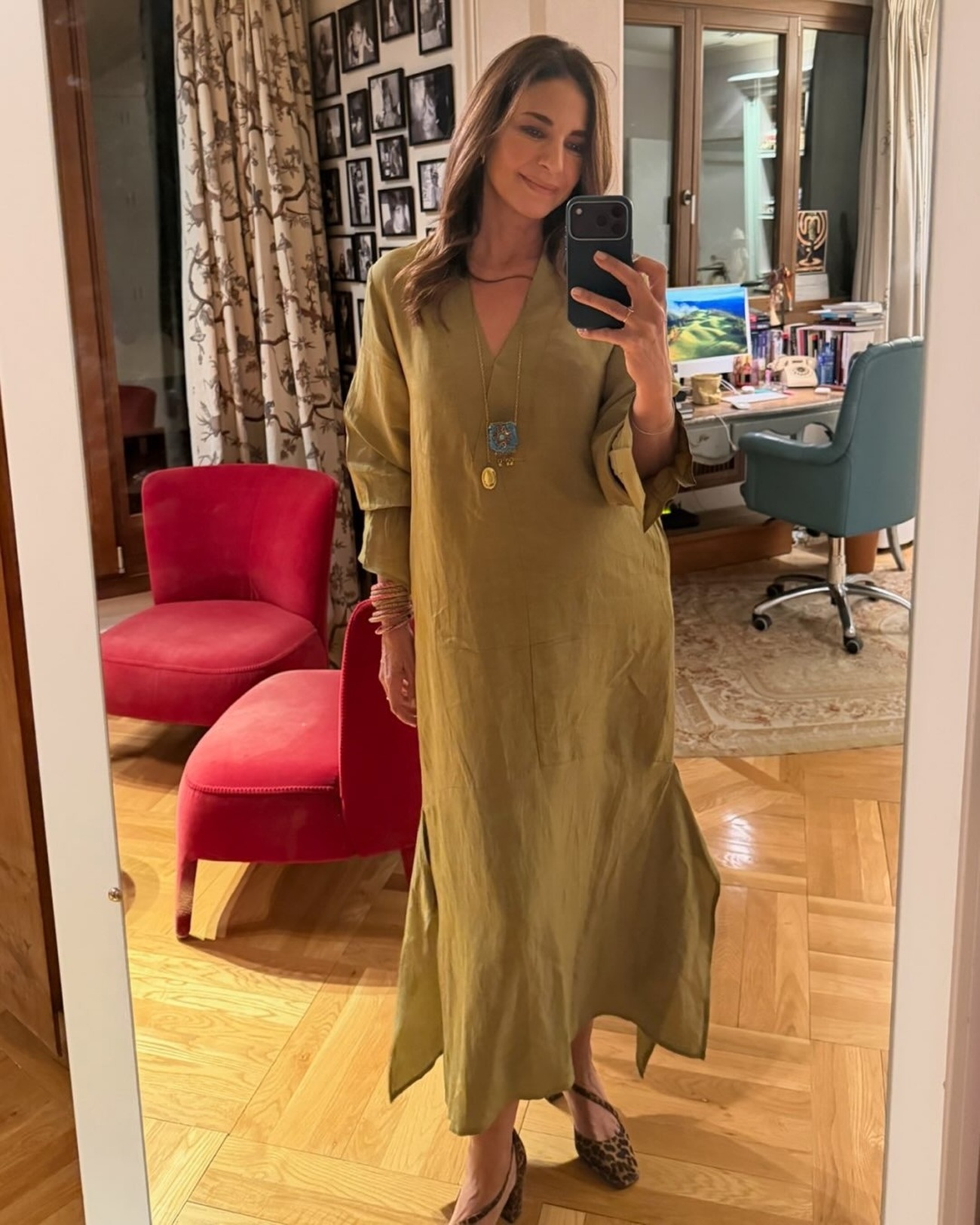 Del vestido camisero a la falda pareo de Massimo Dutti, 3 lecciones de estilo de Mariló Montero para construir el perfecto armario cápsula de verano