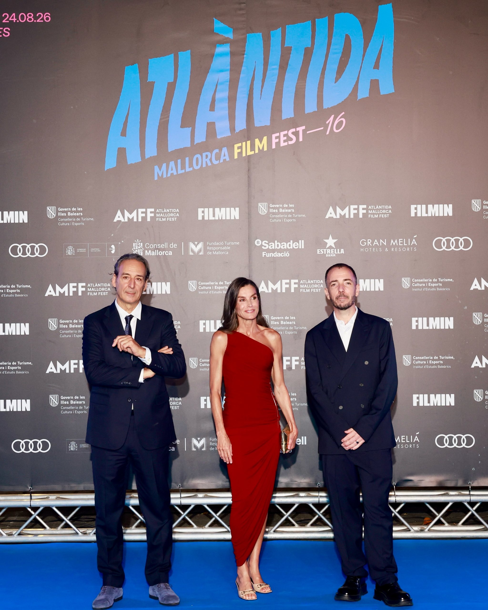 Muy cómodas tienen que ser las sandalias Gucci de Letizia para que la reina haya renunciado a los kitten heels y a los 'barefoot' en la clausura de Atlàntida Mallorca Film Fest