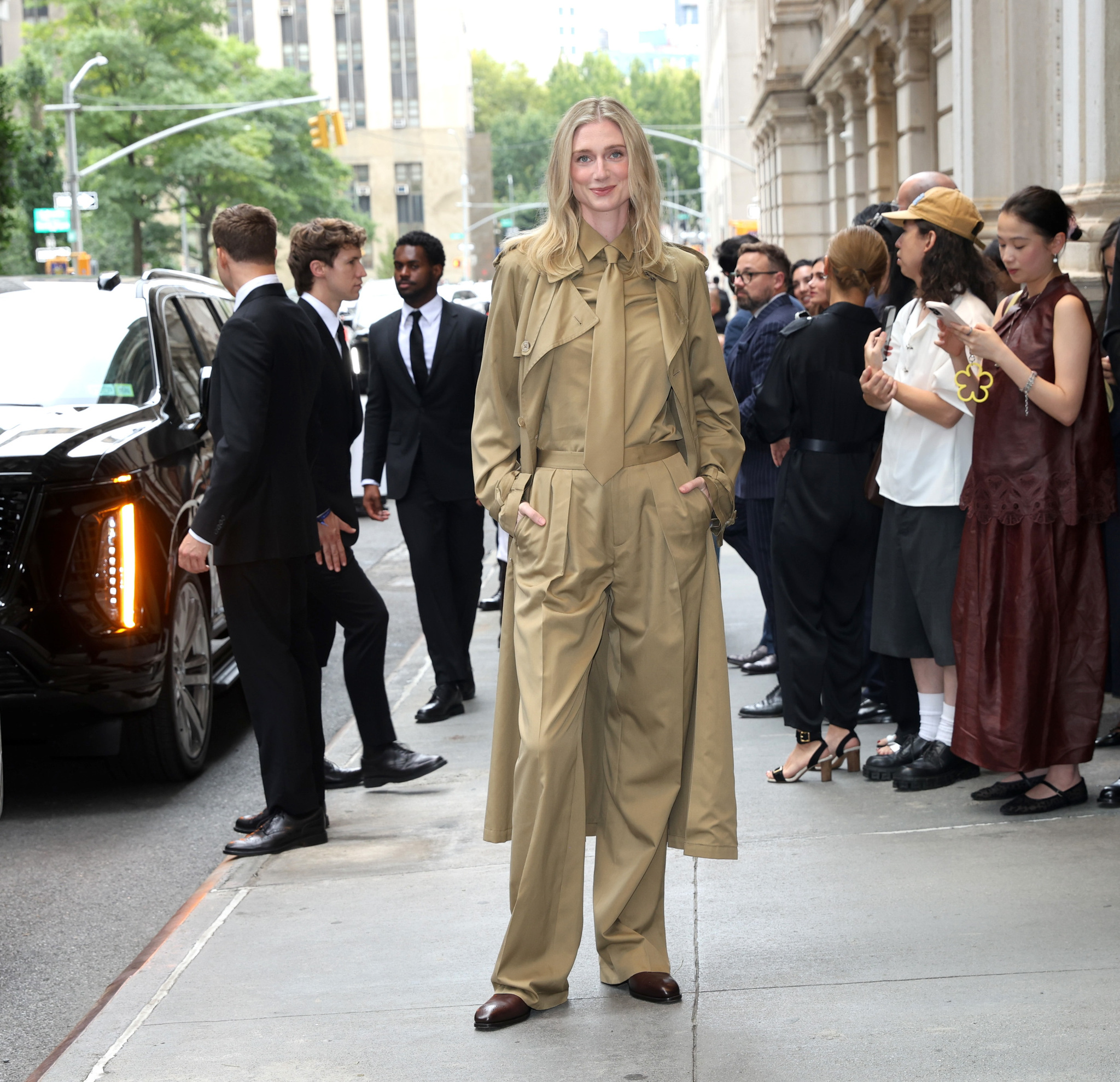 Las invitadas del desfile de Ralph Lauren tienen 6 trucos de estilo infalibles para vestir con elegancia este otoño
