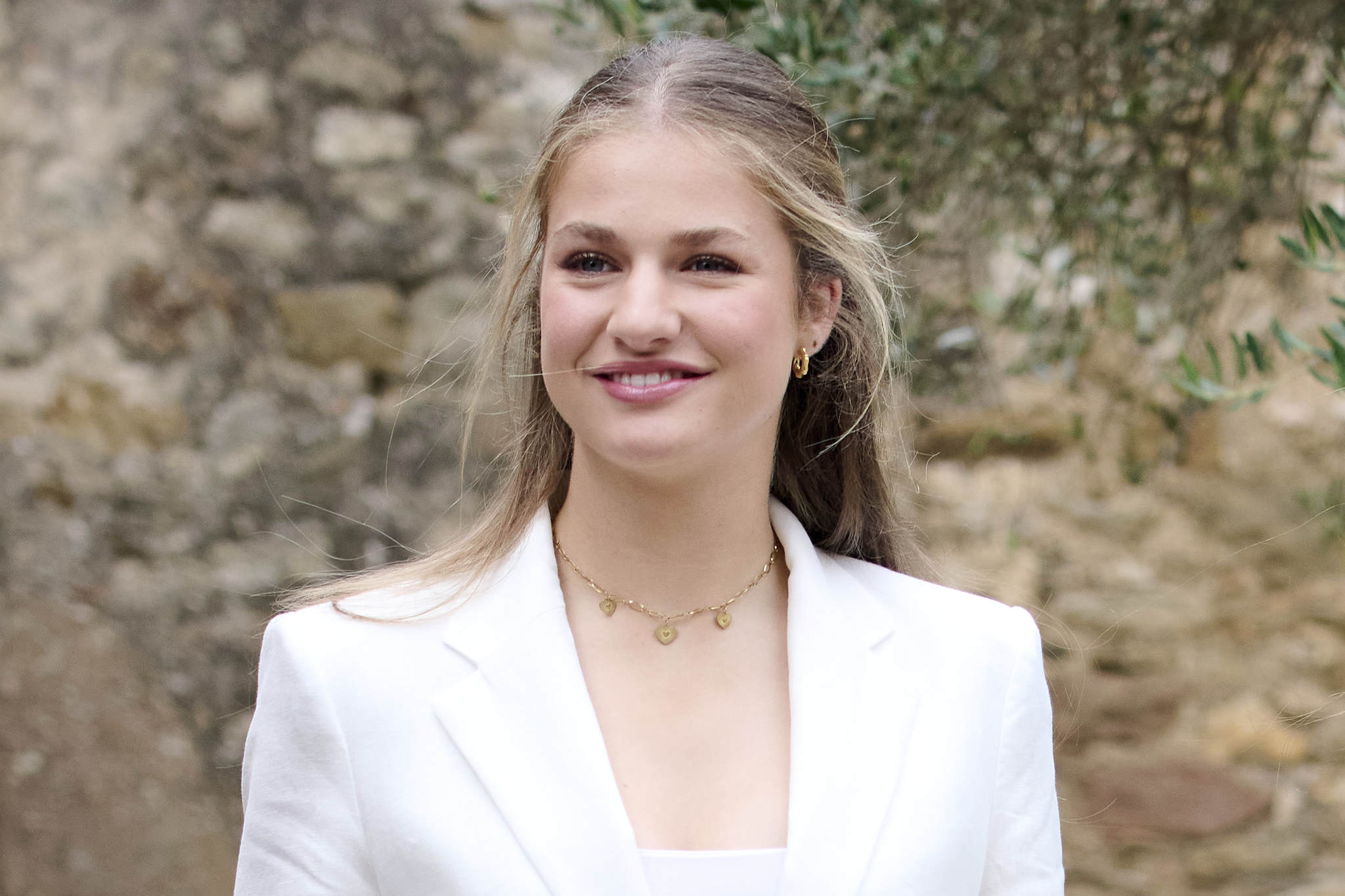 Angie Calero, biógrafa de la princesa Leonor: "Su imagen es magnética y su personalidad fácil, todo le viene bien. Esto ha contribuido a la Leonormanía. Tiene mayor repercusión que cualquier influencer"
