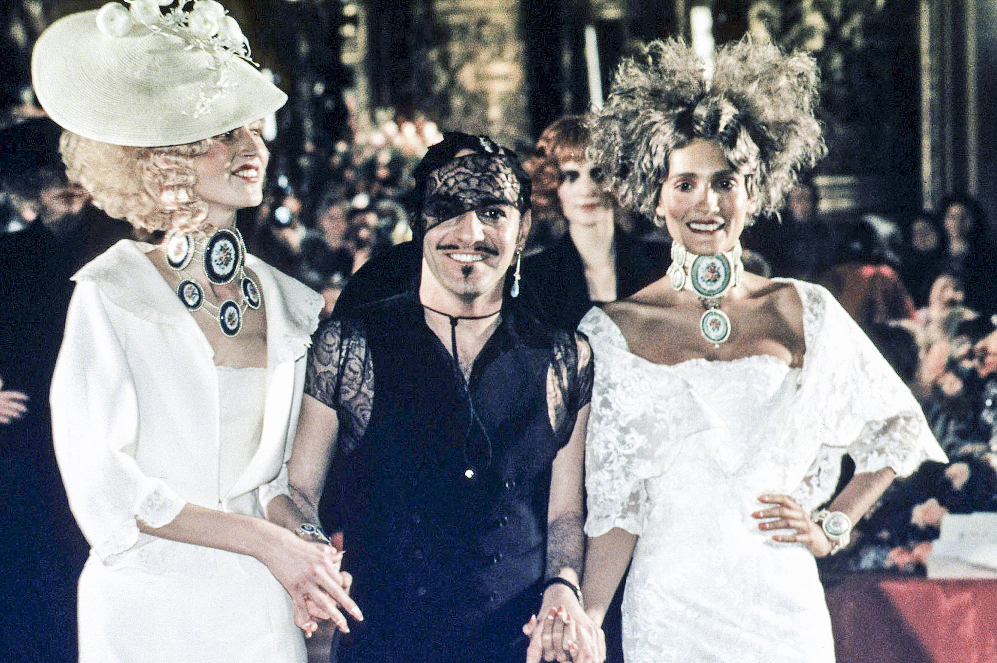 Galliano para principiantes: ¿que por qué está colección es lo más emocionante que ha pasado en Zara en años?