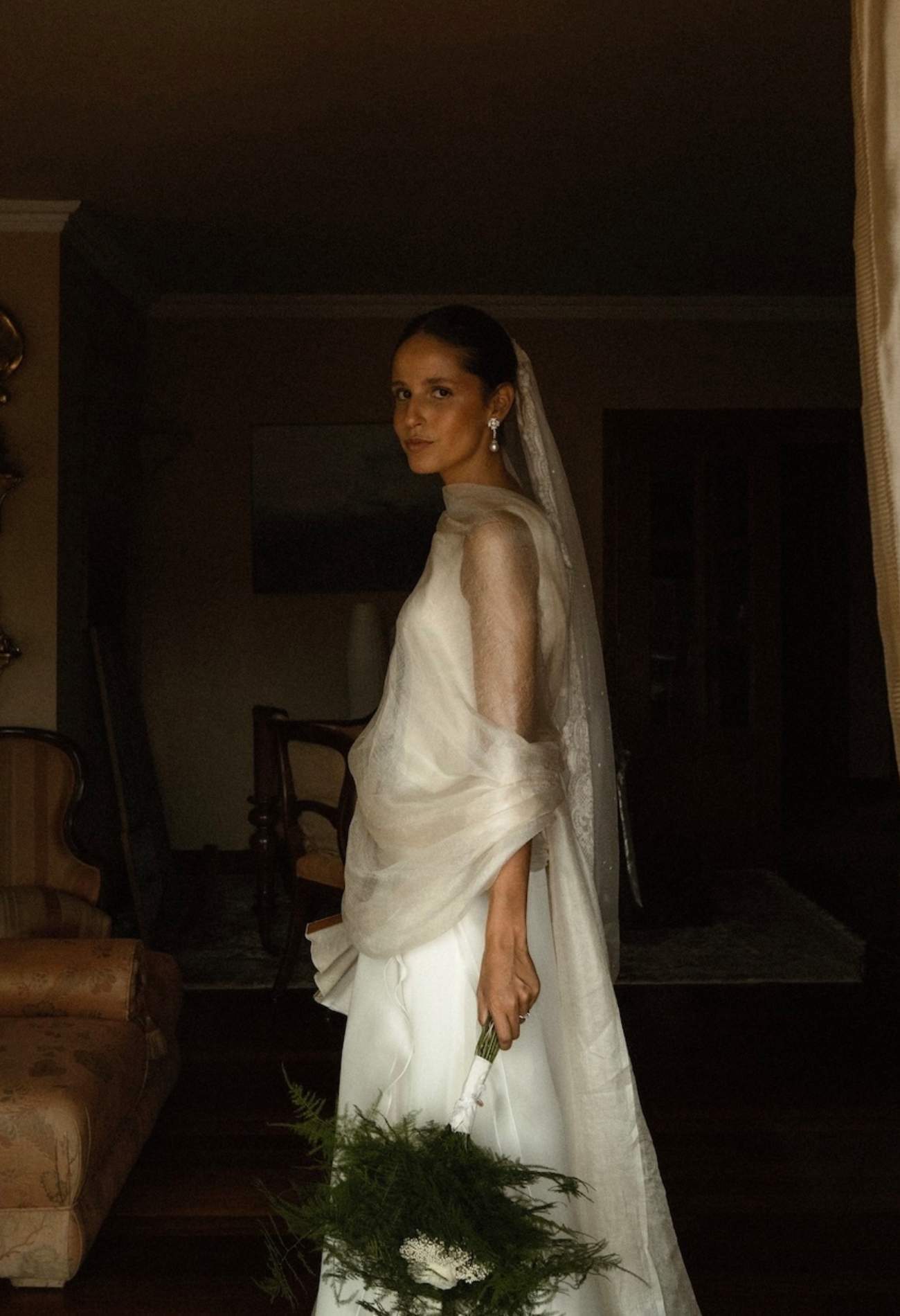 La boda en el norte de Iker y Julia a los pies del monte Jaizkibel, en honor a sus primeras citas, con un vestido de novia que cambió muchas veces hasta dar con el diseño perfecto