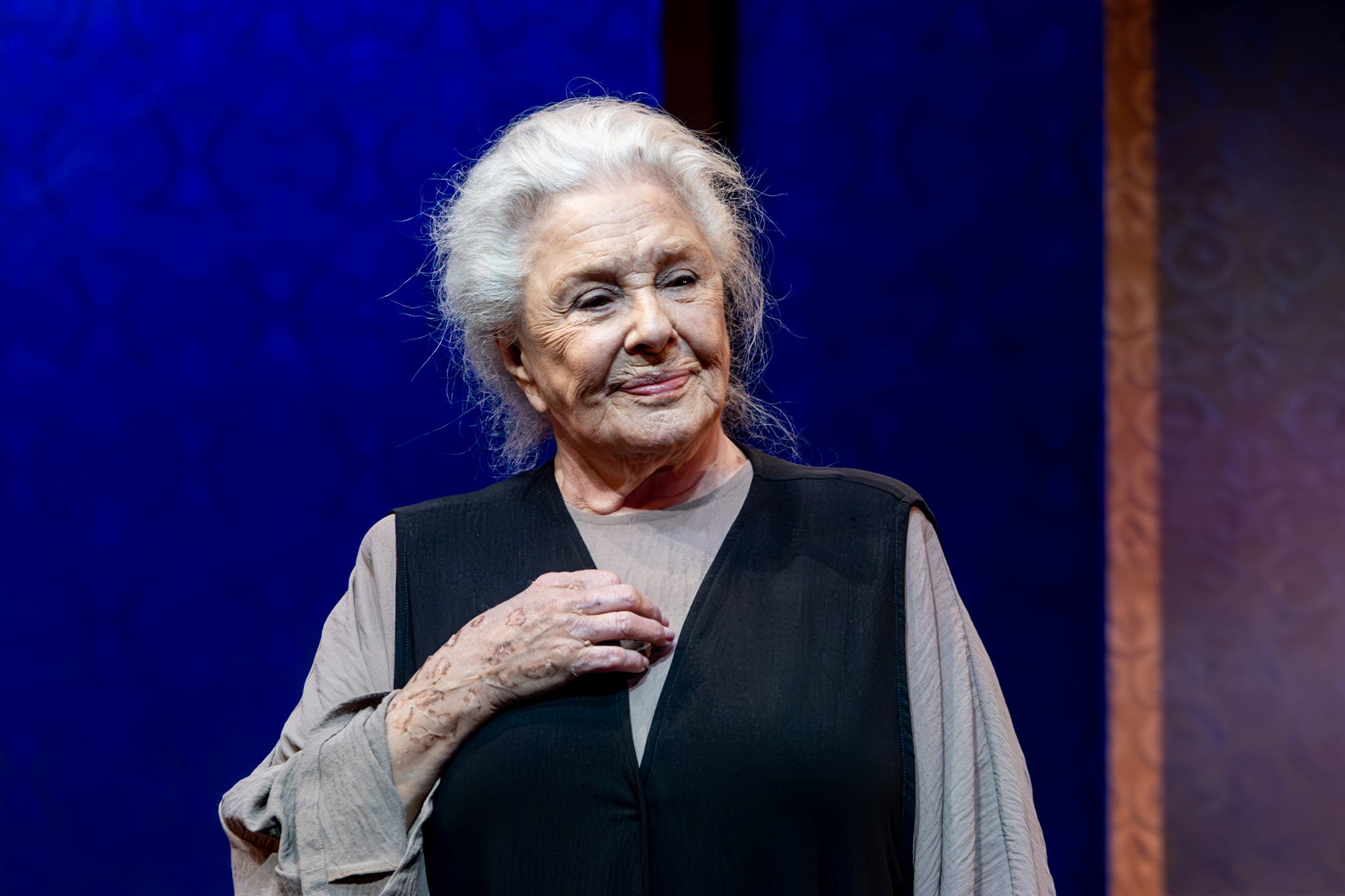 Lola Herrera (91 años): "He decidido no comer cosas que no me sientan bien; no me compensa. Siempre desayuno lo mismo,madrugo más para poder hacerlo con calma"