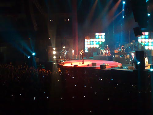 Bunbury durante el concierto en Madrid