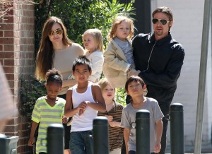 Angelina Jolie es madre de seis hijos: Shiloh, Vivienne, Maddox, Pax, Zahara y Knox