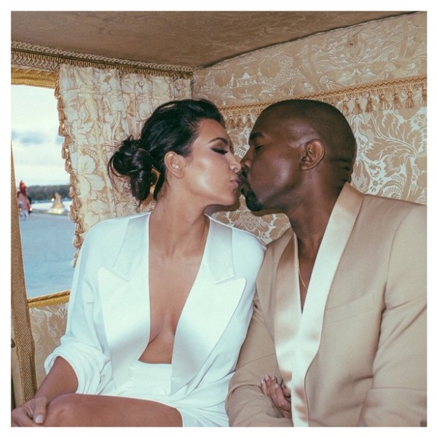 Kim y Kanye se besan el da de su boda