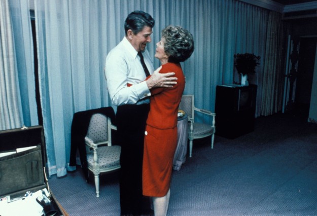 El matrimonio Reagan. (1981)