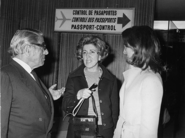 Pilar Salcedo con Jackie y Aristóteles Onassis.
