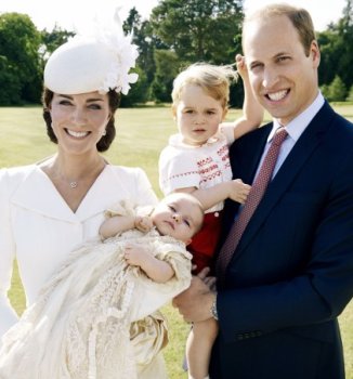 Los Duques de Cambridge bautizan a su princesita, Charlotte