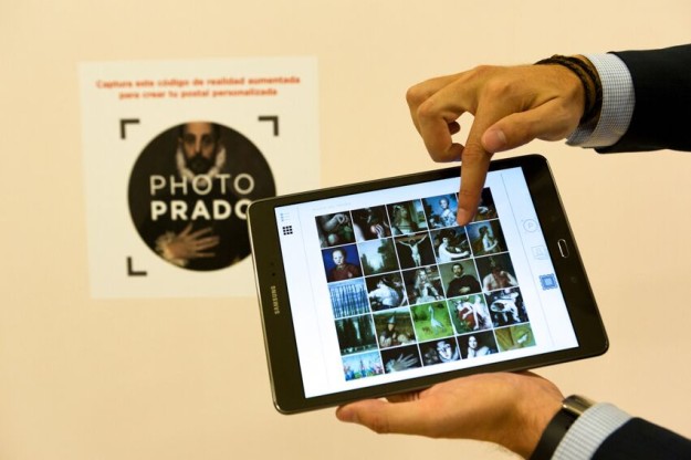 iPad presentando la aplicación de Photo Prado