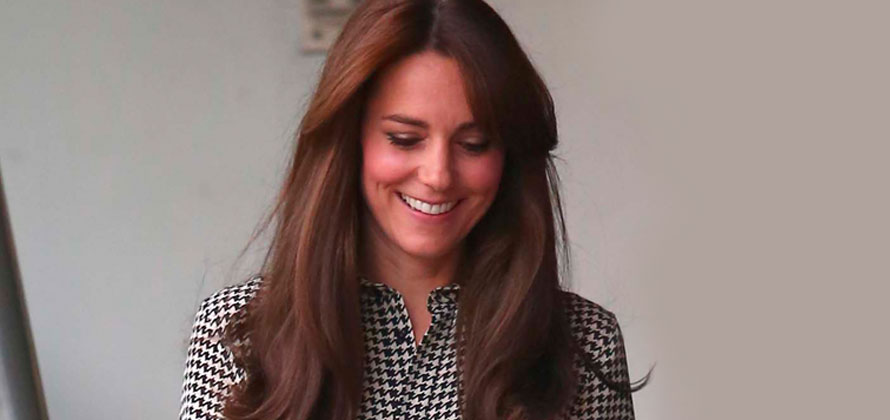 Kate Middleton se corta el pelo y sorprende con un nuevo flequillo