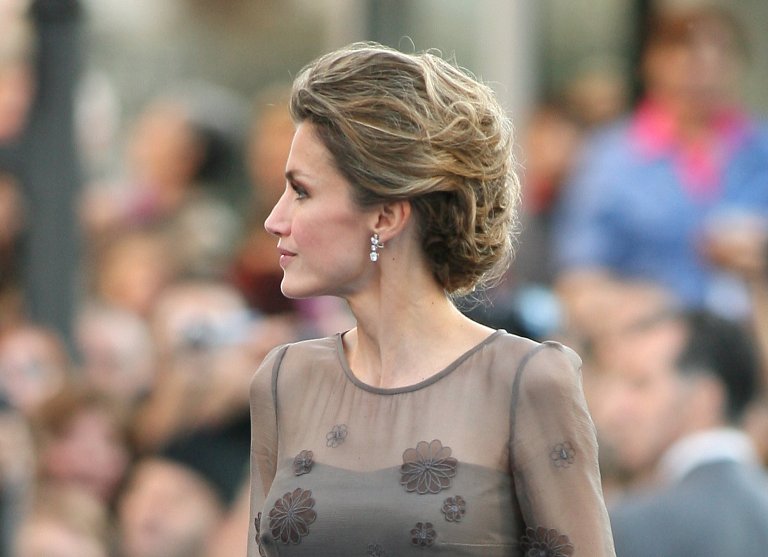Los mejores peinados de Letizia Ortiz en los Premios Príncipe de Asturias   TELVA