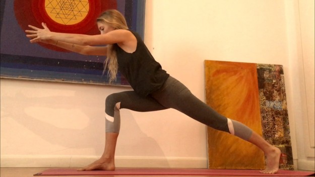 Yoga con Lucía Liencres