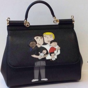 El bolso de la coleccin con la que los Dolce & Gabbana tratan de reconciliarse con la comunidad gay.