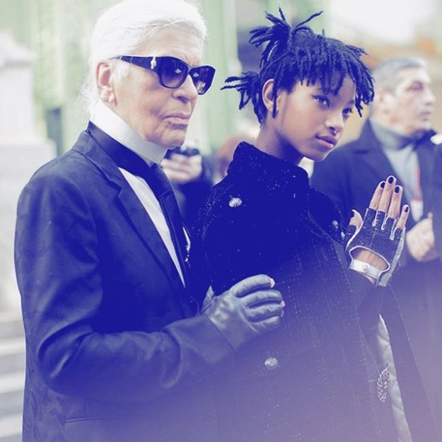 Willow Smith junto a Karl Lagerfeld en el ltimo desfile de Chanel.