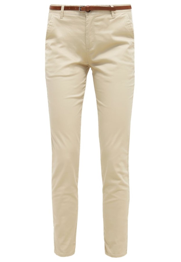 Pantalones chinos con cinturn. De Twintip va Zalando, 24,95 euros.
