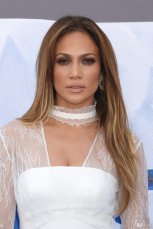 Jennifer Lopez tendr su propia coleccin de zapatos