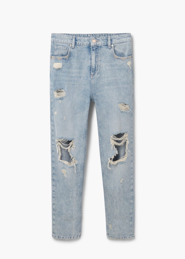 Pantalones vauqeros estilo boyfriend con detalles desgastados. De Mango, 19,99 euros.