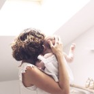 El drama de dos madres sin baja maternal en USA
